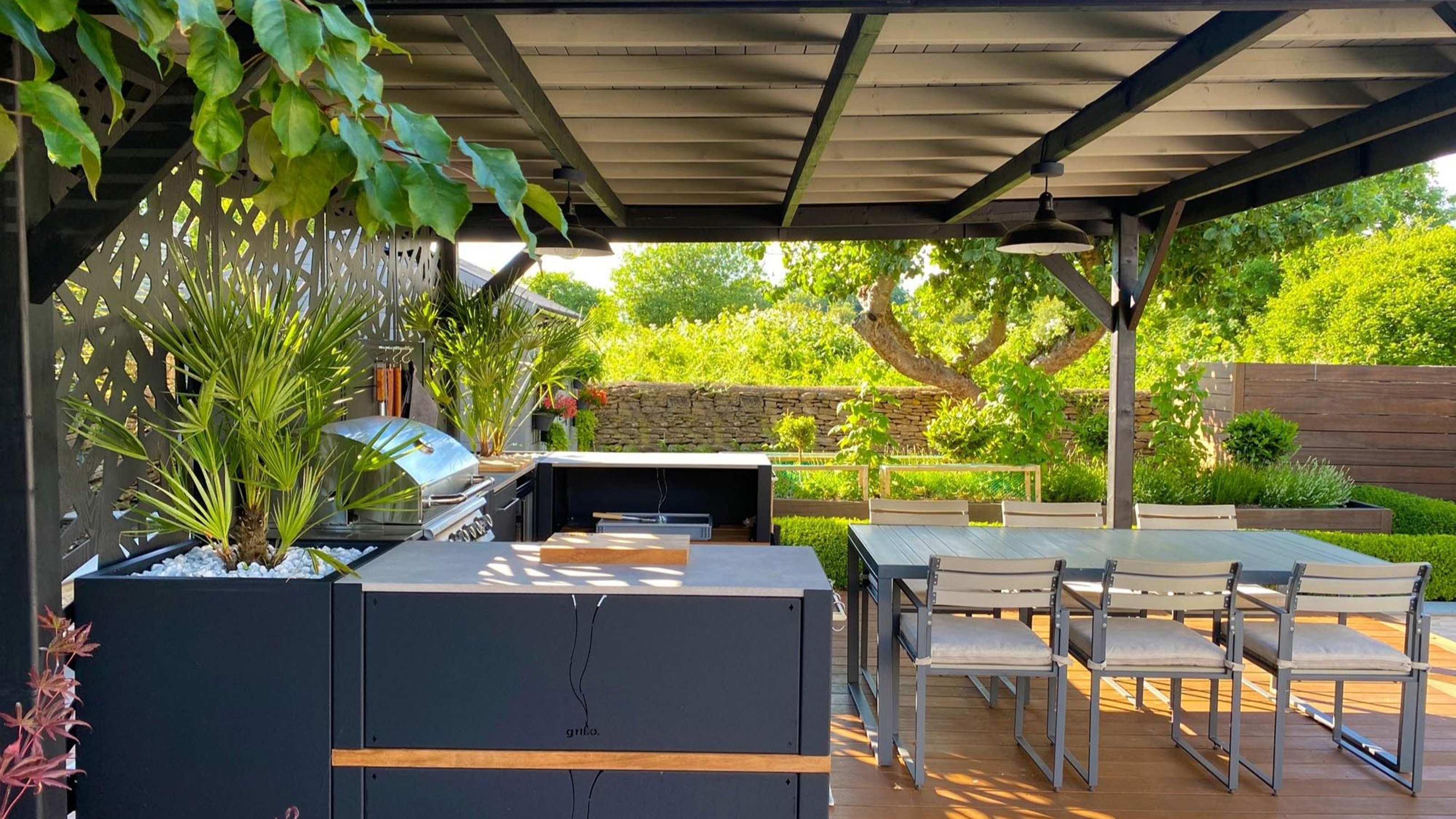 Home - Affordable Outdoor Kitchens