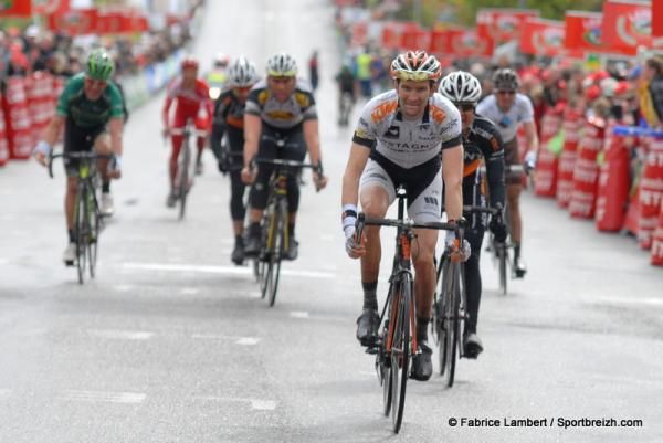 Geoffrey Lequatre (Bretagne Schuller) wins the sprint for fourth.