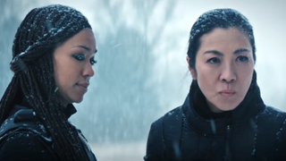 sonequa martin-green and michelle yeoh on star trek: discovery