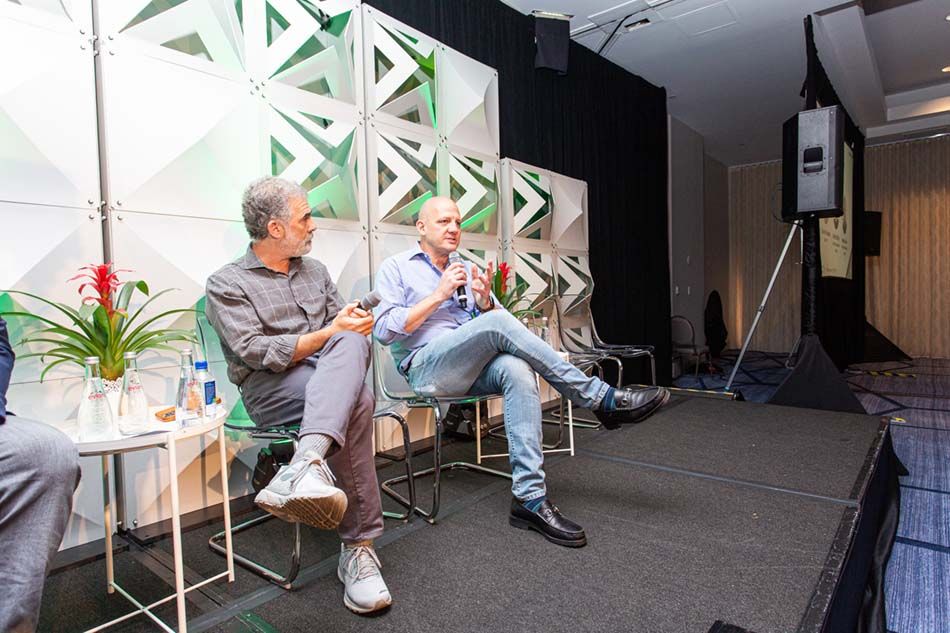 Scott Erlich (l.), chief innovation officer at Sinclair Broadcast Group, and Adam Ware, GM of Stirr, take part in the opening keynote conversation, &ldquo;Direct-to-Consumer Streaming Sports &amp; More.&rdquo;