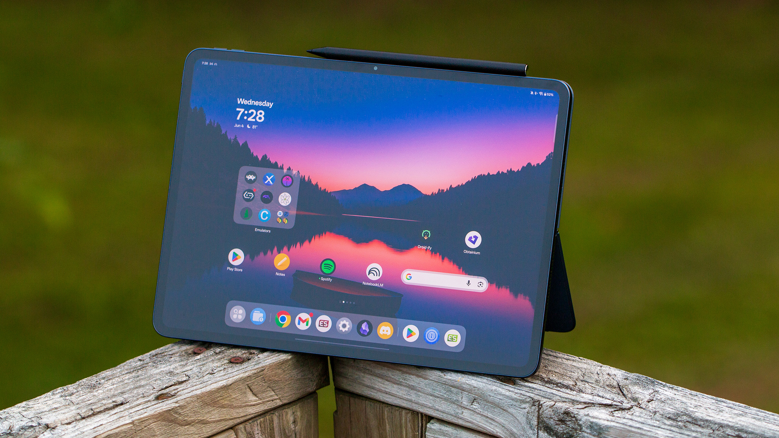 OnePlus Pad 3 Angled View on Deck