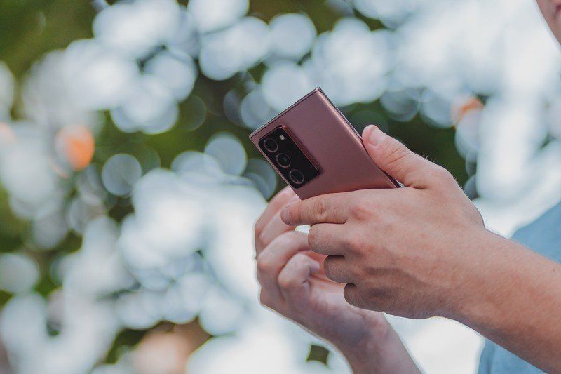 Galaxy Note 20 Ultra in-hand