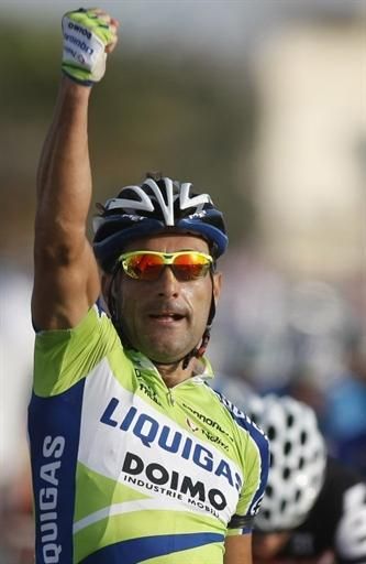 Francesco Chicchi (Liquigas-Doimo) wins stage four of the 2010 Tour of Qatar