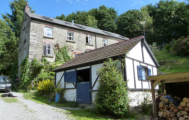 THE OLD WOOLLEN MILL EO3528_73143592_178964041-1