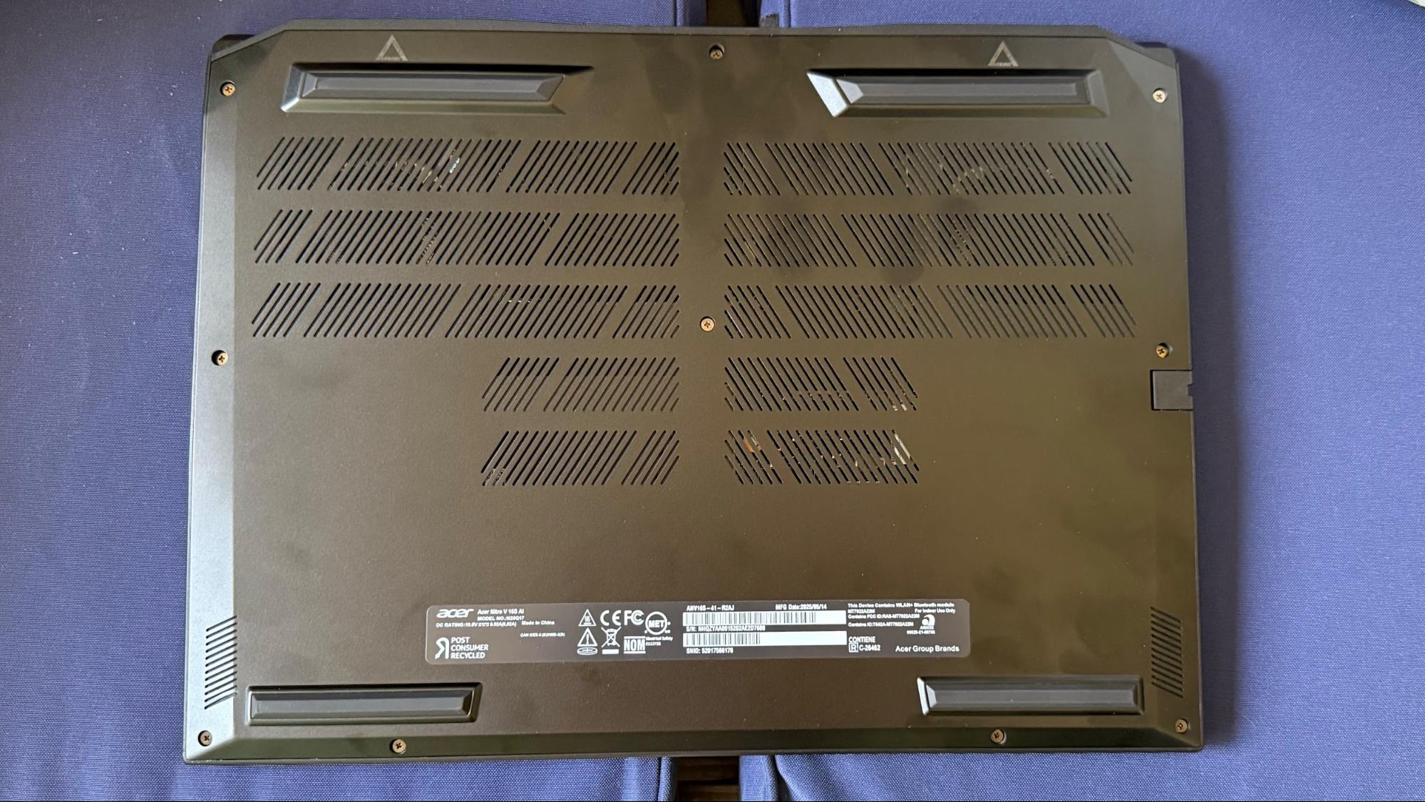 Acer Nitro V 16S AI