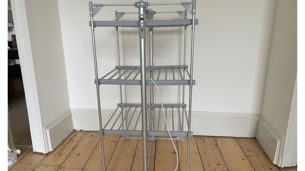 DrySoon Deluxe 3-Tier Heated Airer in the room