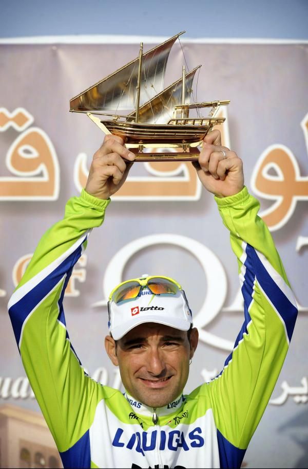 Franceso Chicchi (Liquigas-Doimo) holds the stage winner's trophy aloft on the podium