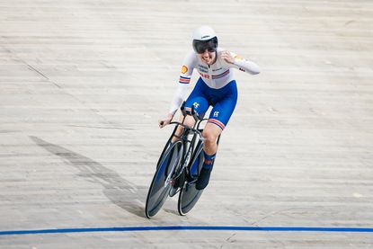 Josie Knight wins the individual pursuit at the 2024 european track championships