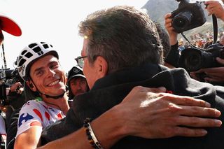 Warren Barguil celebrates winning stage 18 at the Tour de France