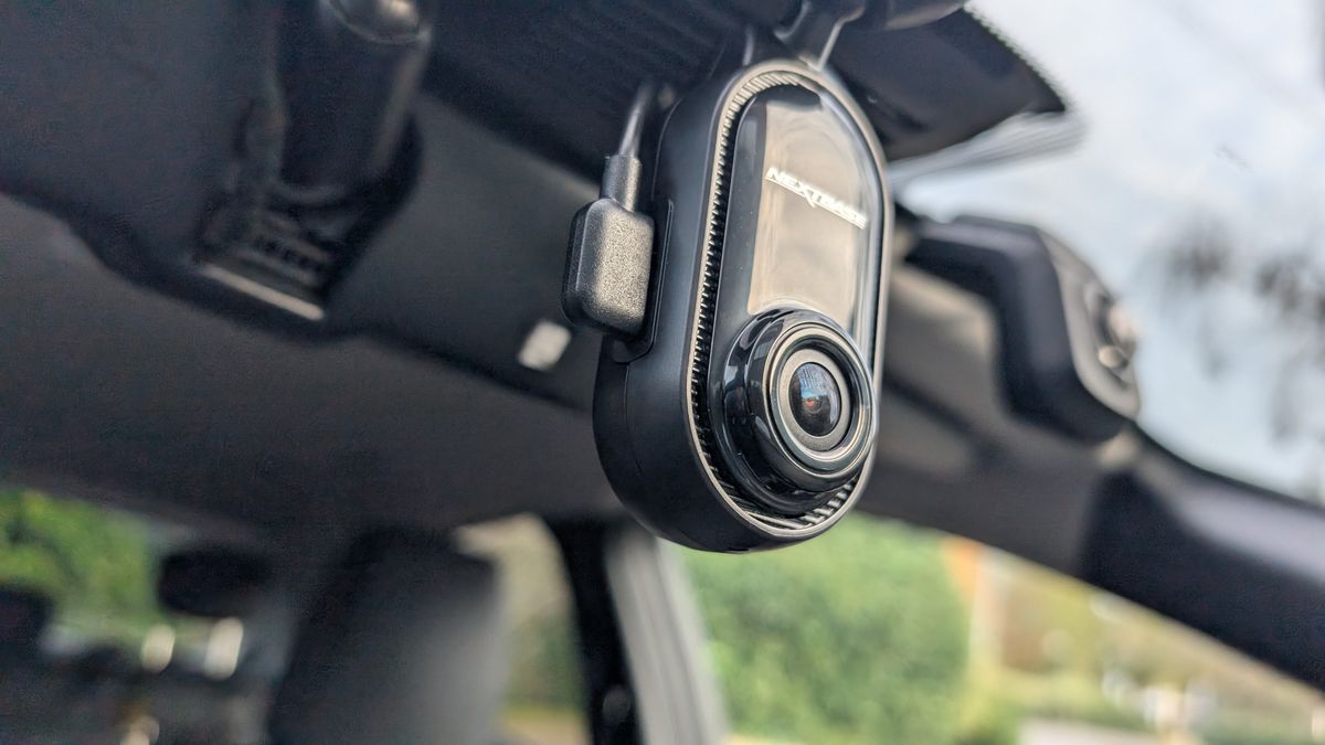 nextbase piqo dash cam