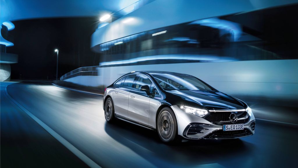 10 Ways The New Mercedes-Benz EQS Sets The Benchmark For Technology In ...