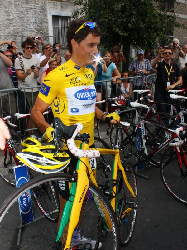 Sylvain Chavanel (Quick Step) poses with his custom painted Eddy Merckx.
