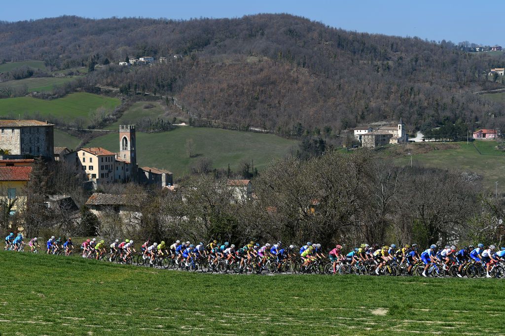 SAN MARINO ITALY MARCH 24 A general view of the Peloton passing through the Monte Cerignone 476m during the 36th Settimana Internazionale Coppi e Bartali 2022 Stage 3 a 1471km stage from San Marino to San Marino 648m CoppieBartali on March 24 2022 in San Marino Italy Photo by Dario BelingheriGetty Images