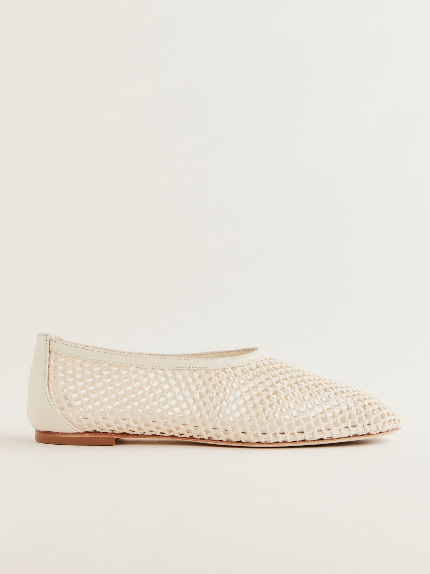 Cream net Reformation flats