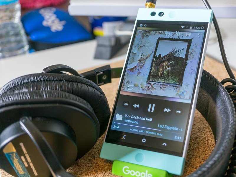 Nextbit Robin