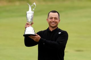 Xander Schauffele with the Claret Jug