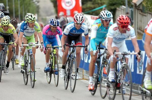 All eyes on race leader Chris Horner (RadioShack-Nissan)