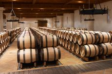 Ch&acirc;teau Haut-Brion cellar