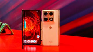 Motorola Razr Fold hands-on testing