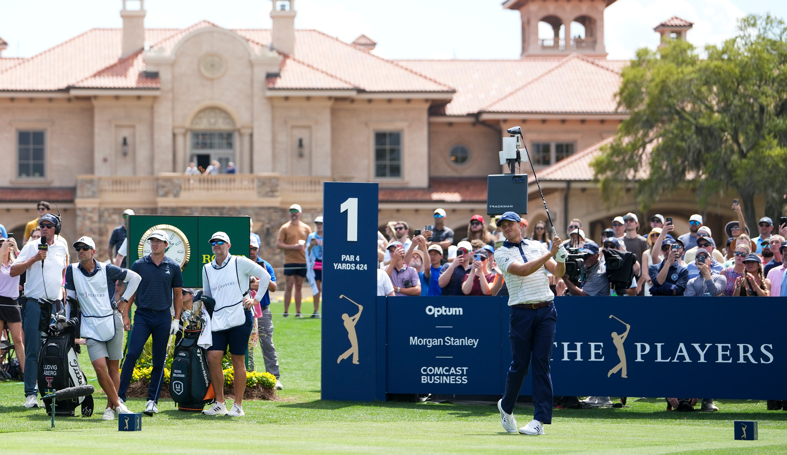 Ludvig Aberg hits a tee shot off the first tee