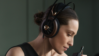 Meze Audio 109 Pro headphones