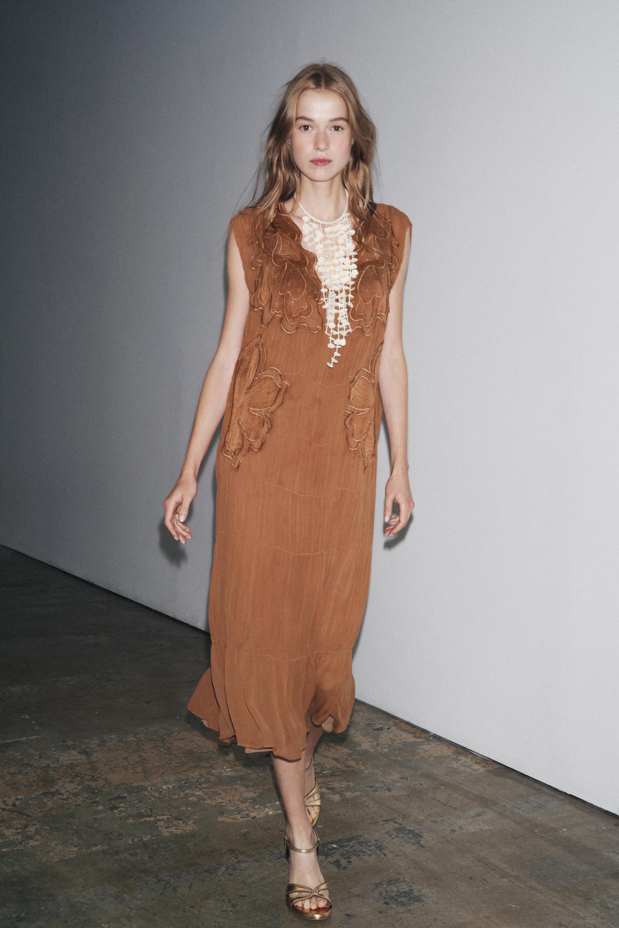 Zw Collection Ruched Embroidered Dress
