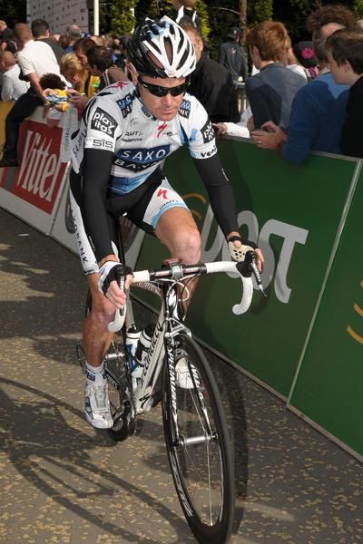 Stuart O&rsquo;Grady (Team Saxo Bank) on his way to the sign on.