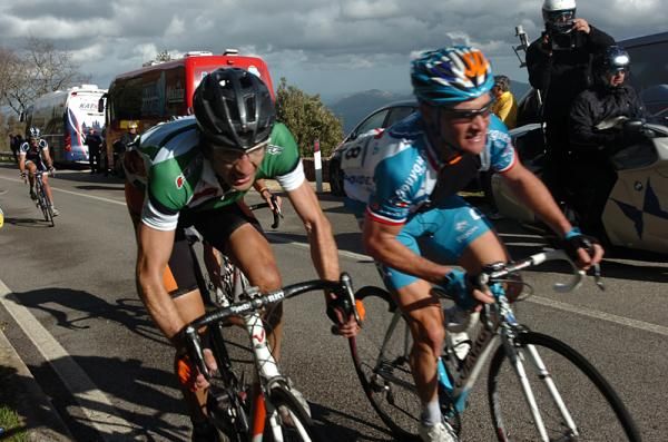 Thomas Voeckler (BBOX Boygues Telecom) rounds a bend.