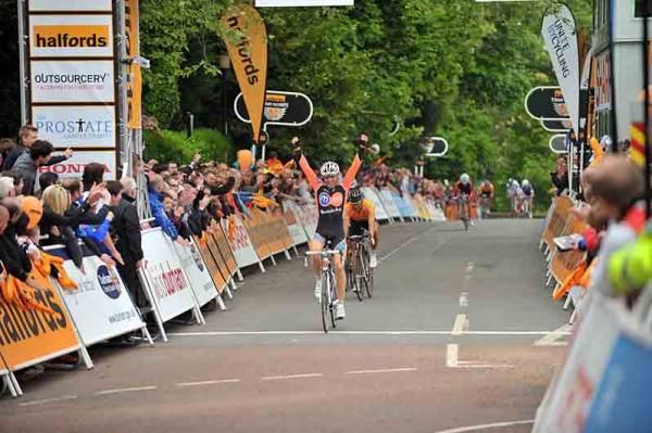 The experienced Malcolm Elliot wins in Durham.
