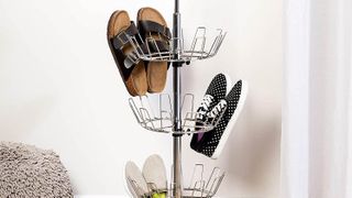 Rotating shoe rack