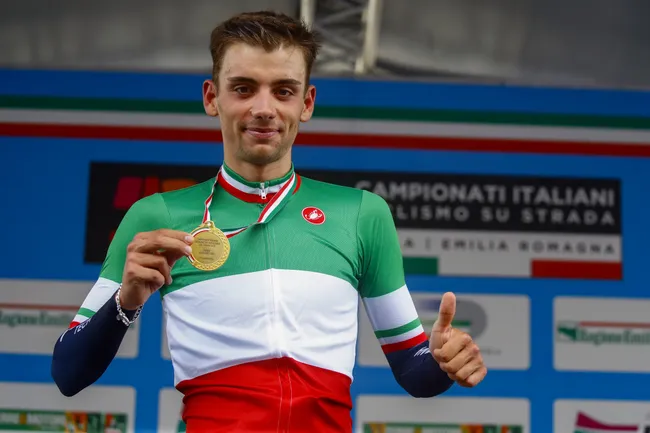 Matteo Sobrero in maglia tricolore (foto Bettini)