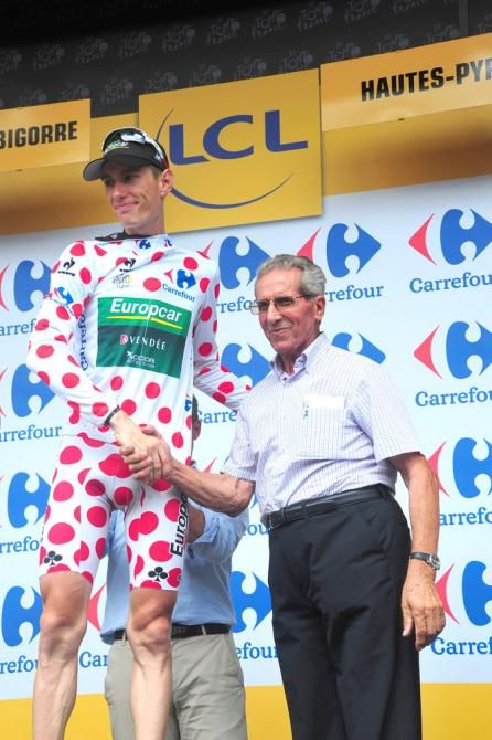 Mountains leader Pierre Rolland is congratulated by legendary Spanish climber Federico Bahamontes