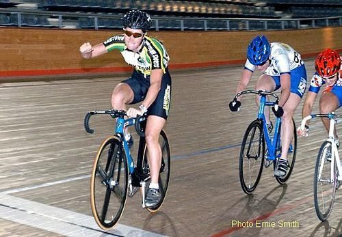 Rochelle Gilmore wins the NSW Keirin Championship