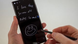 Screen off notes on the Samsung Galaxy S22 Ultra
