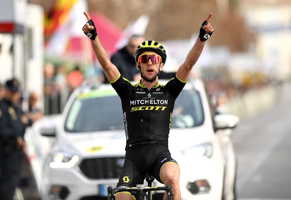 Simon Yates (Mitchelton-Scott) wins stage 4 at Ruta del Sol
