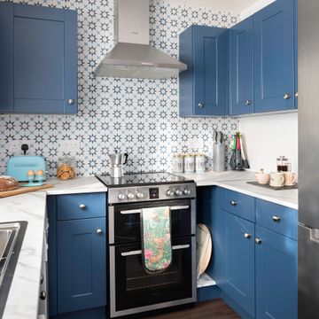 Paint ideas for kitchen cabinets - all our favourite shades and styles ...