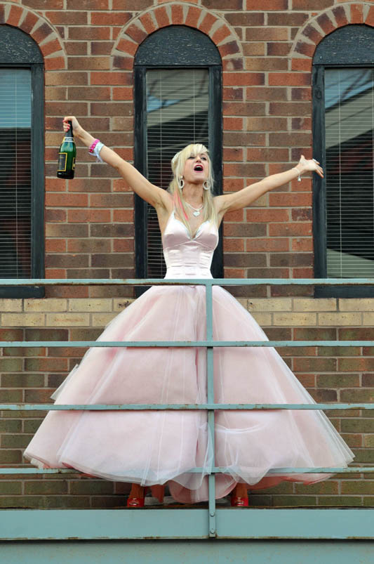 Becky's wedding day gets off to a bad start
