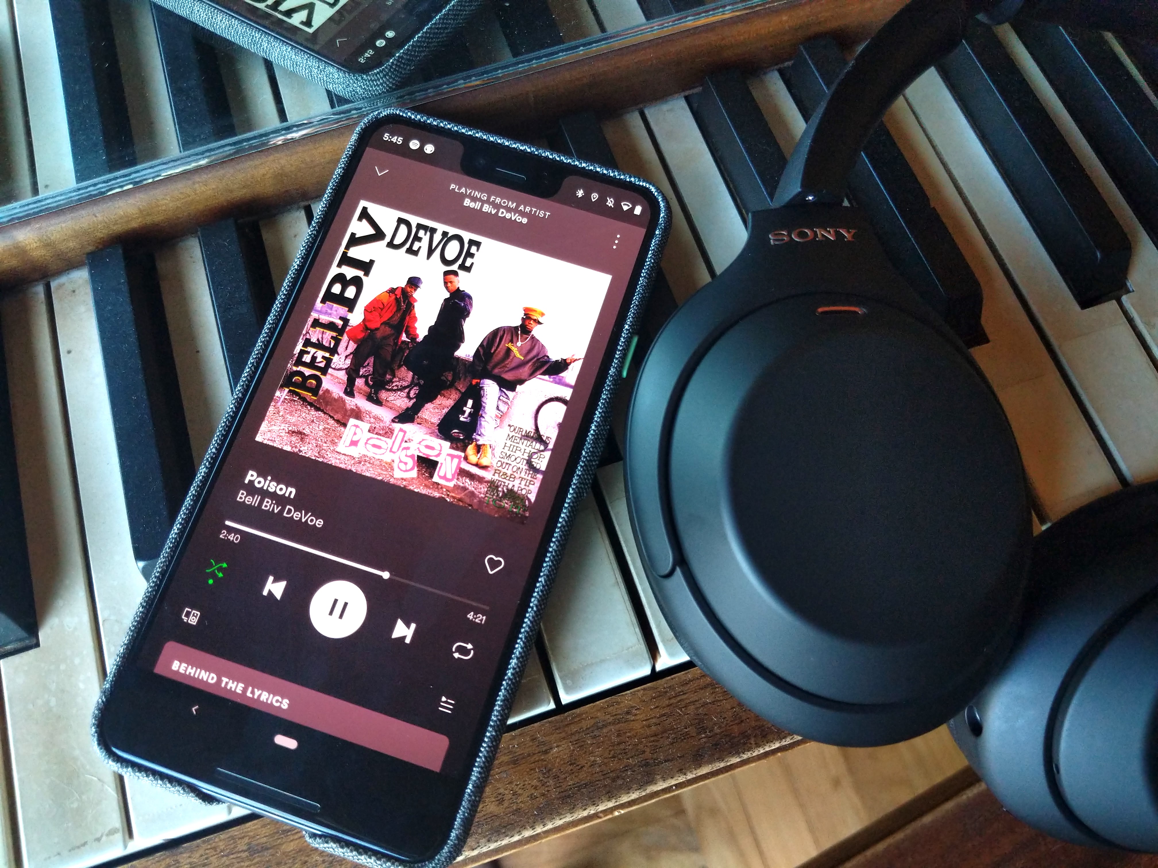 Bose 700 vs. Sony WH-1000xM4