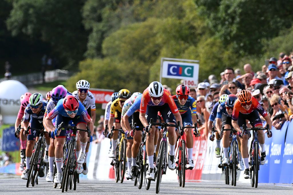Marta Lach (Ceratizit-WNT), Mischa Bredewold (SD Worx) and Audrey Cordon-Ragot (Human Powered Health) sprint to the line