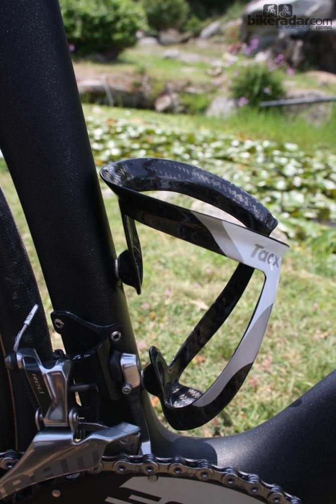Bottle cages on Cavendish&rsquo;s Venge are the Tacx Uma Carbon