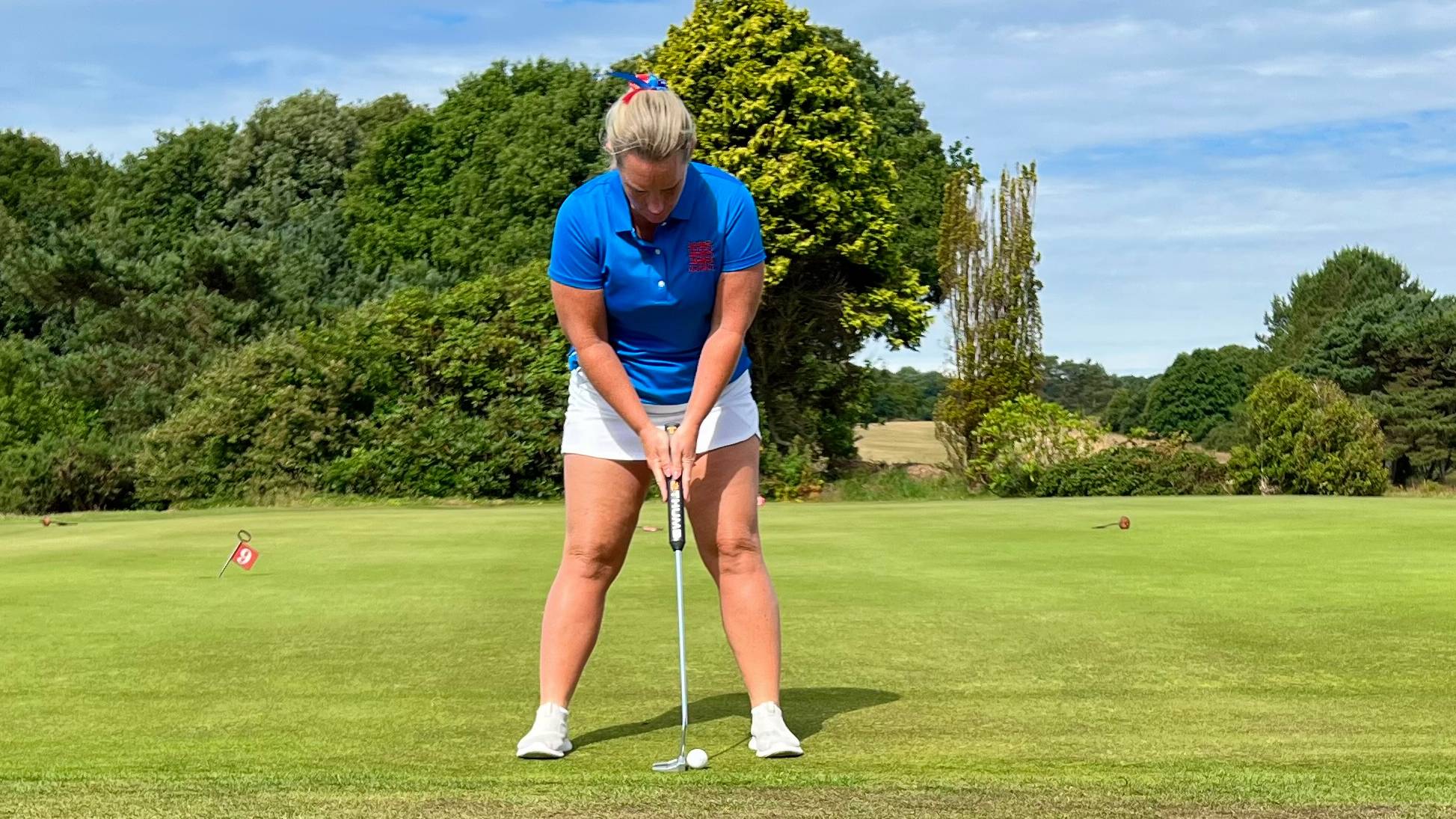 Carly Cummins putting