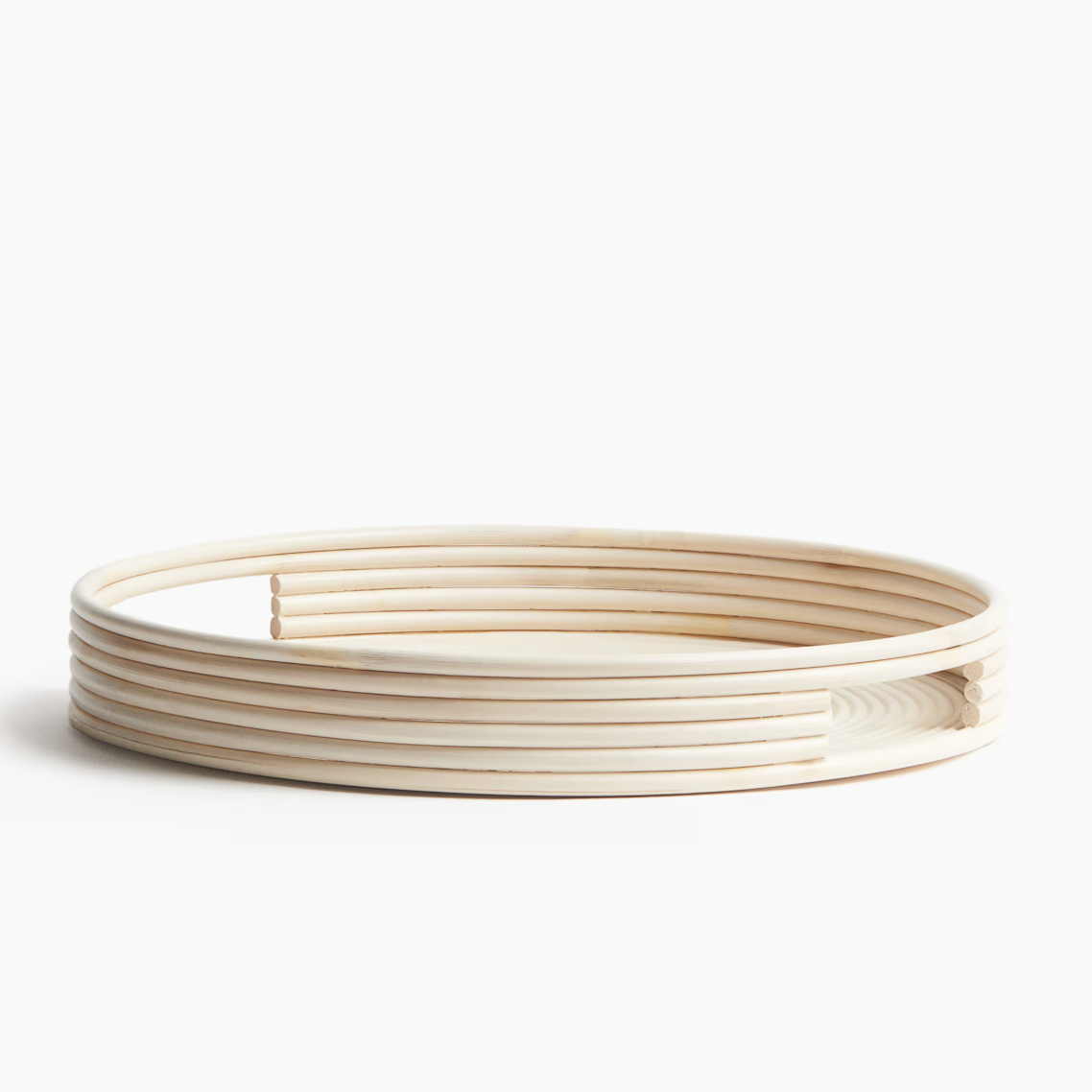round rattan tray