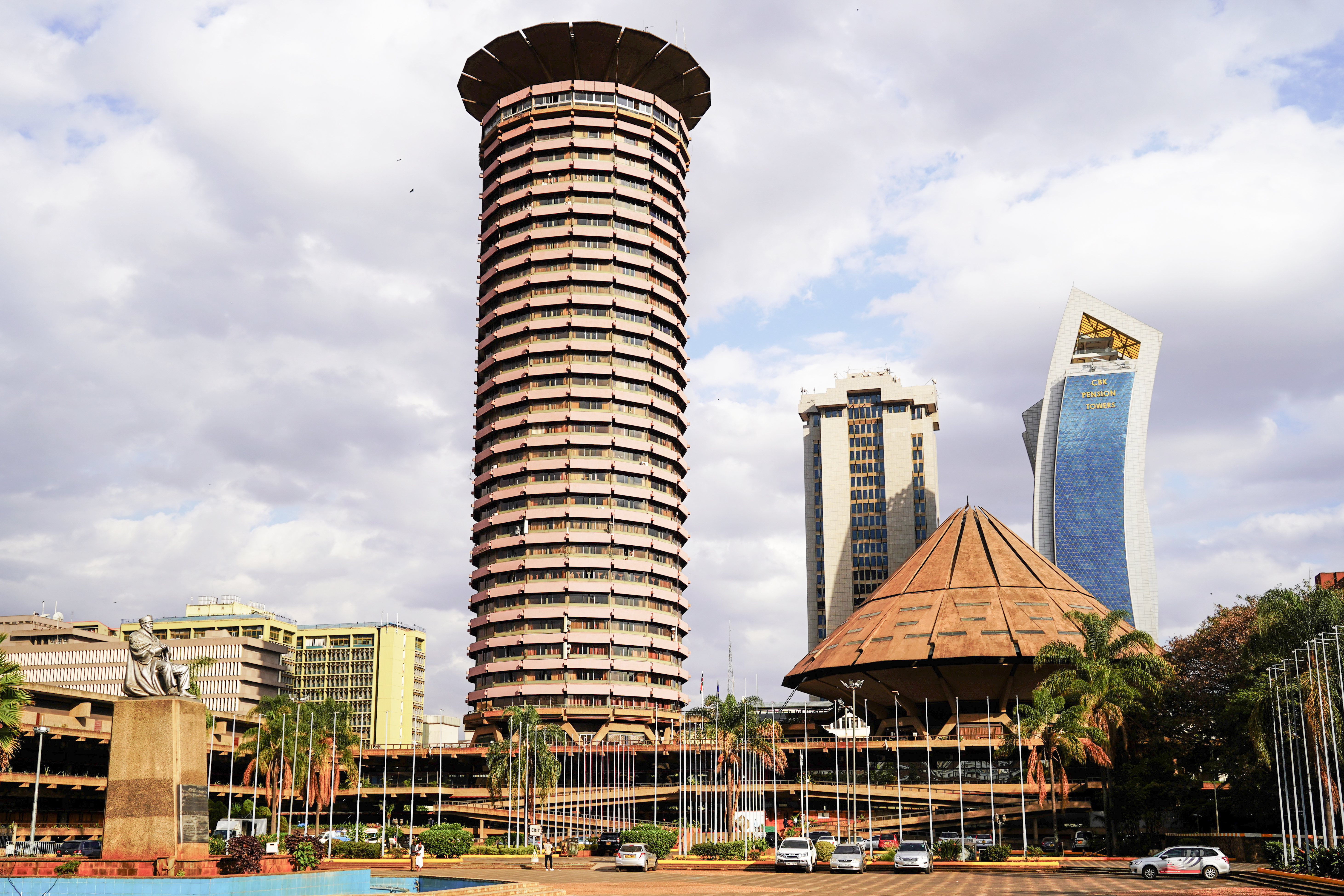 Kenyatta International Convention Centre, Nairobi, by Karl Henrik Nøstvik, exterior among the city skyline