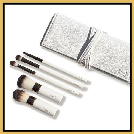 Makeup brushes