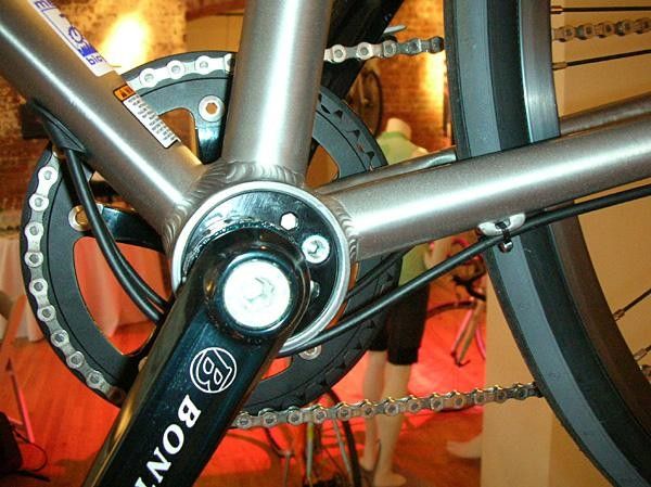 Trek Soho's eccentric bottom bracket