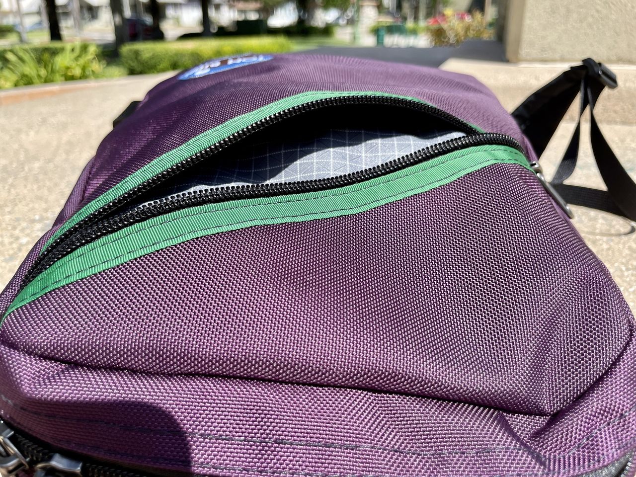 Tom Bihn Zeitgeist Aubergine Hunter Front Pocket