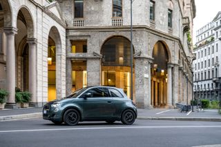 Fiat 500e Giorgio Armani in Dark Green