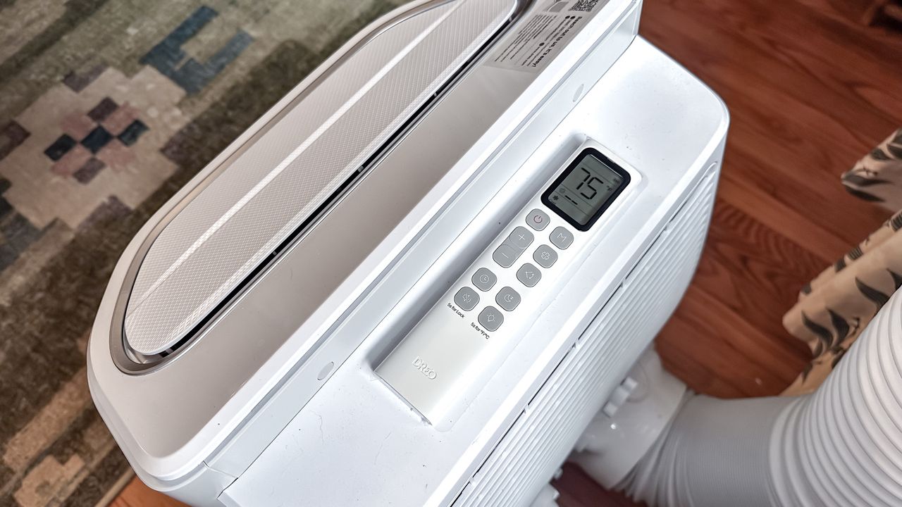 Dreo 740S remote on top of AC