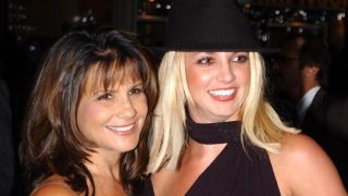 lynne spears and britney spears at an event