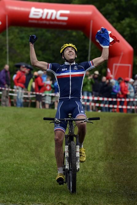 Jordan Sarrou (France) wins the U23 men's race.